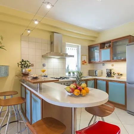 Holiday House Kristina بيت للعطل *