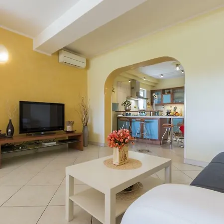 Holiday House Kristina Σπίτι διακοπών